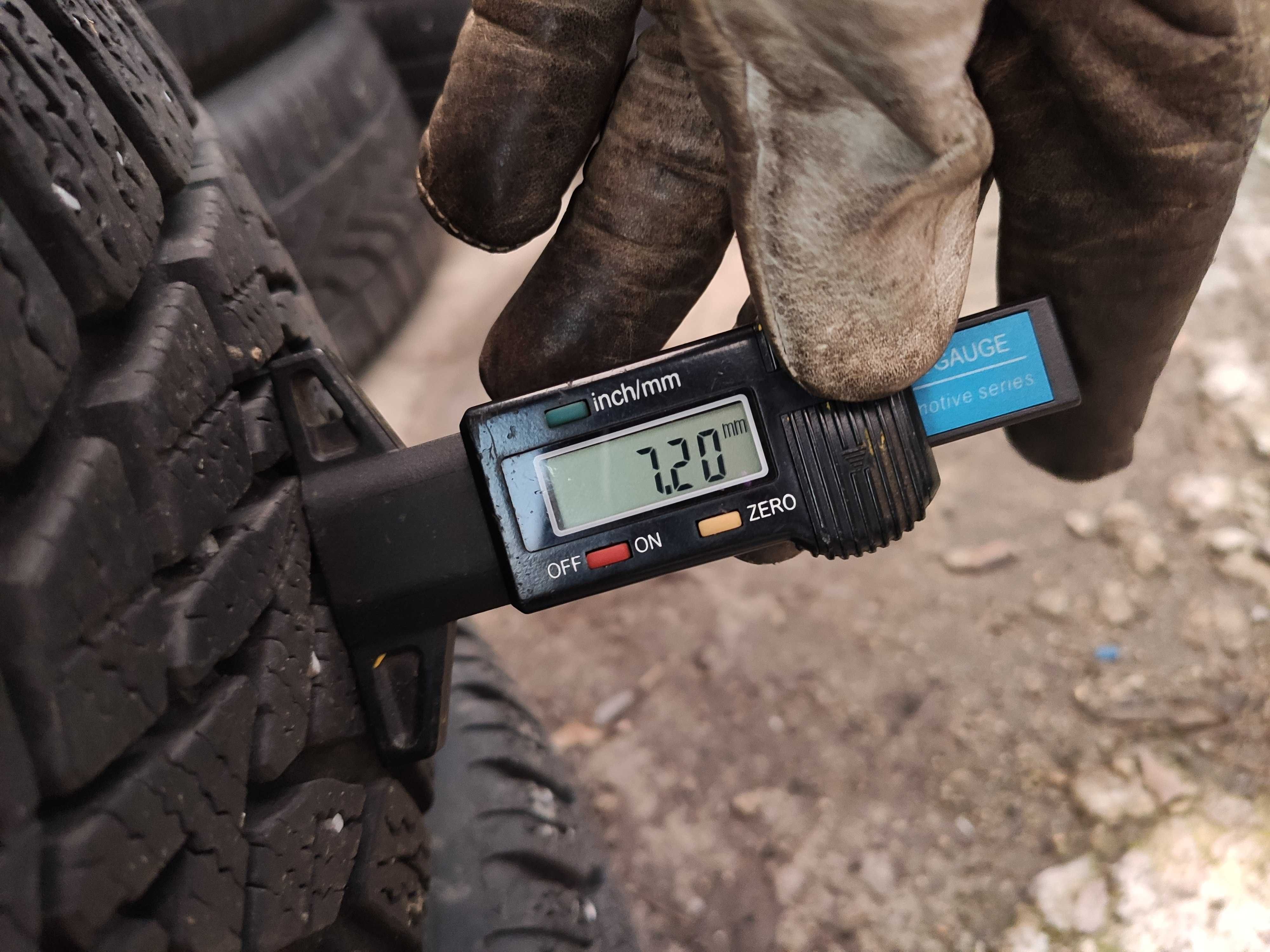 4бр Зимни гуми 185 60 15 - Dunlop