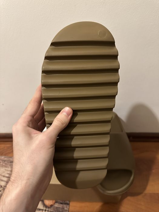 Adidas Yeezy Slide Core