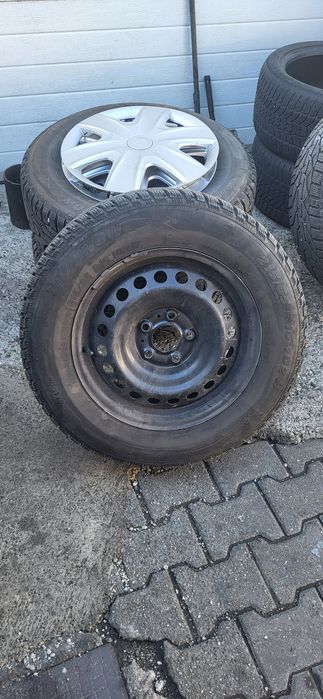 Set Cauciucuri iarna pe janta tabla