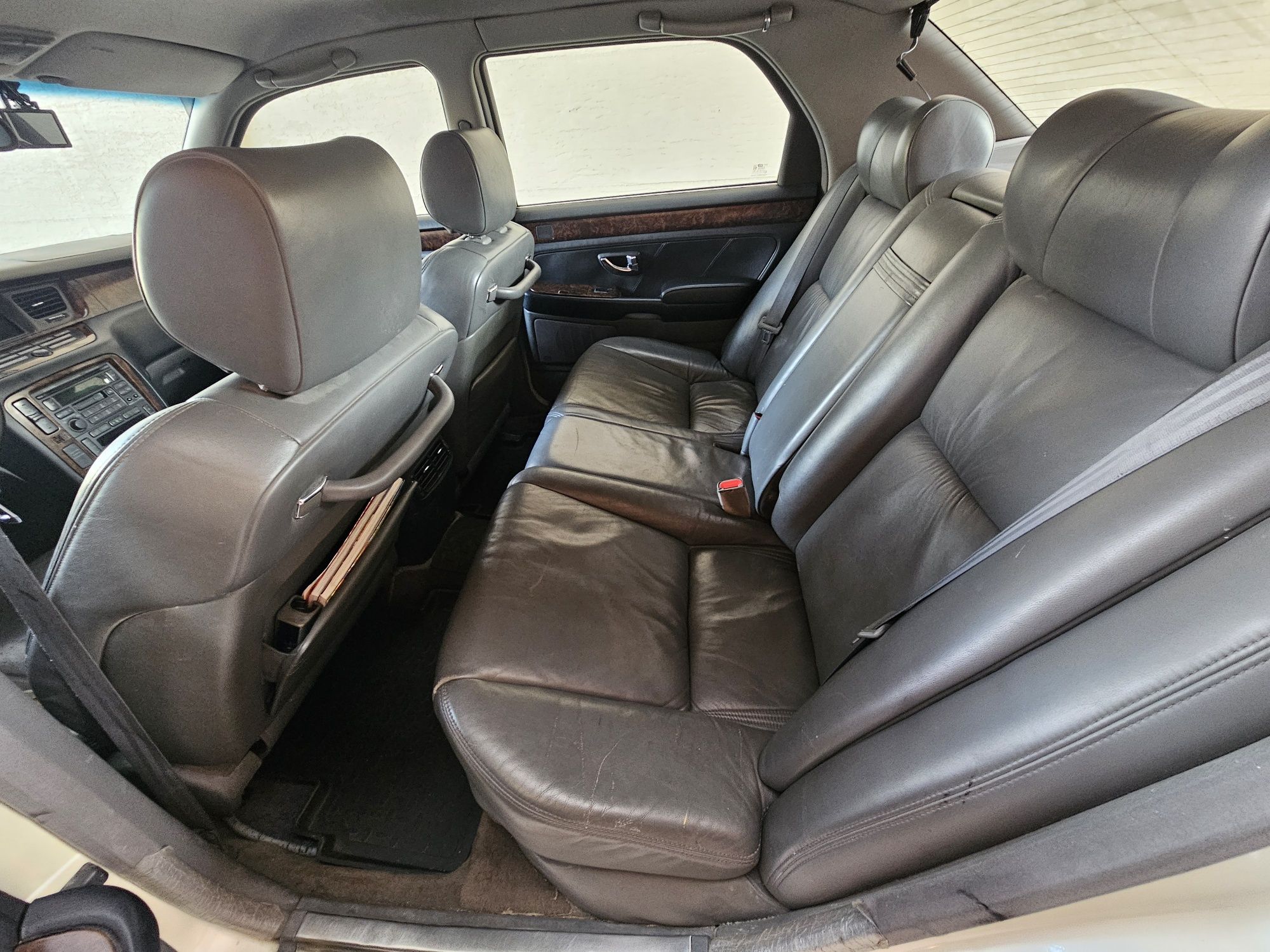 Hyunday equus 2000