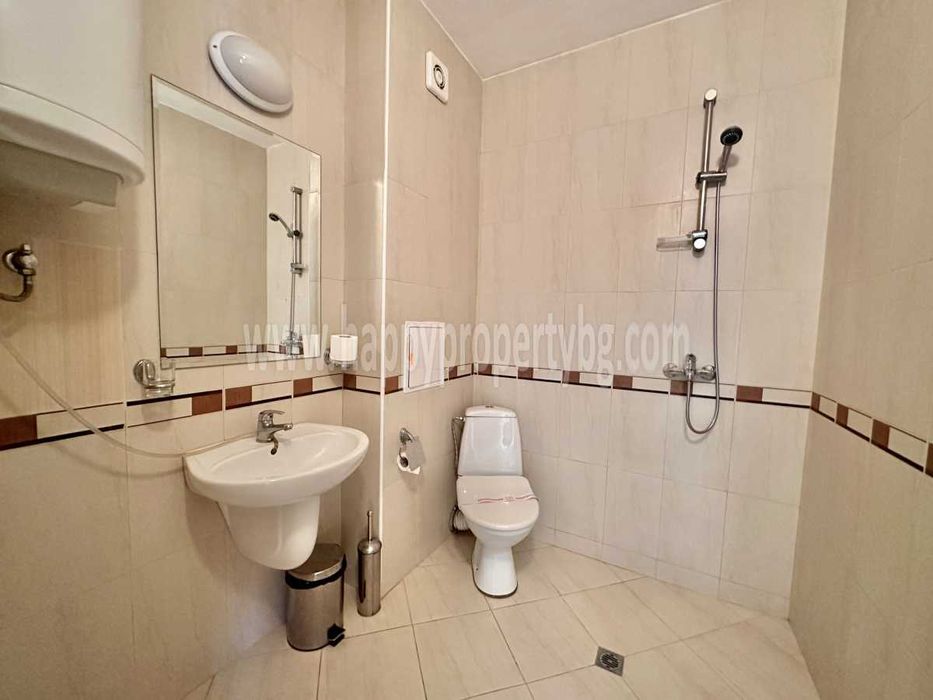 Продава се Двустаен апартамент в к.к. Слънчев бряг - 66 кв.м за 940 €/кв.м - Снимка #12