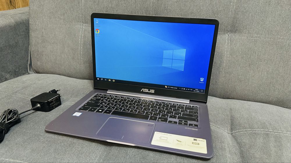 Ноутбук ASUS Vivobook Core i3, SSD 256GB