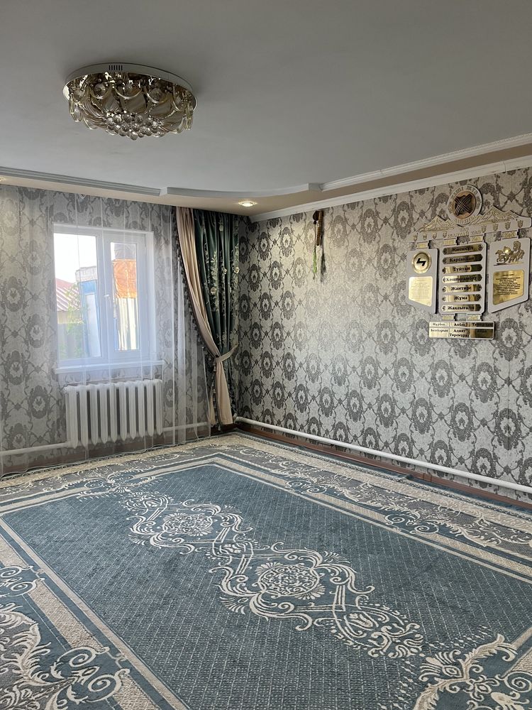 Продам дом. Поселок Маржанбулак.120кв.метр 10 сот