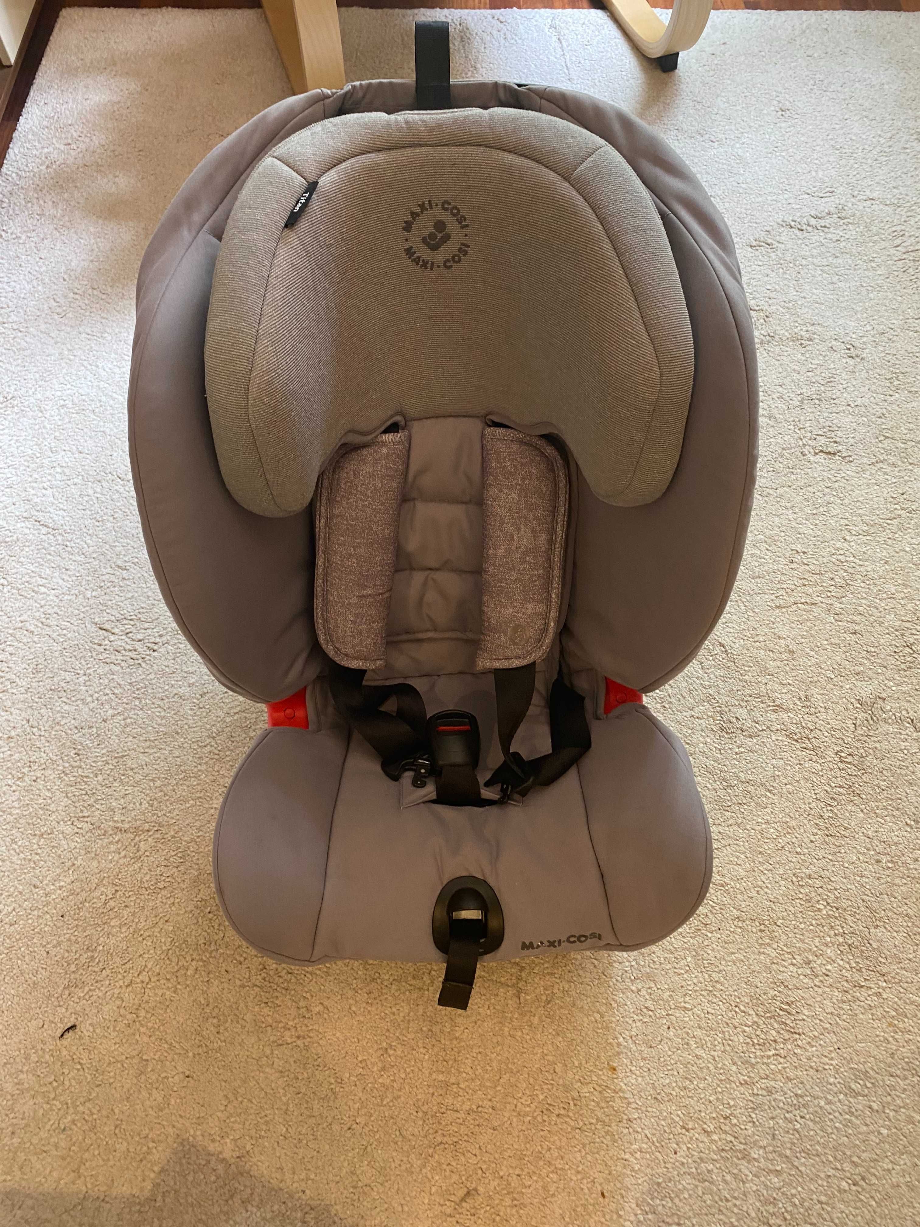 Столче за кола Maxi Cosi Titan Plus * 9м - 12г * 9 - 36 кг * Като ново