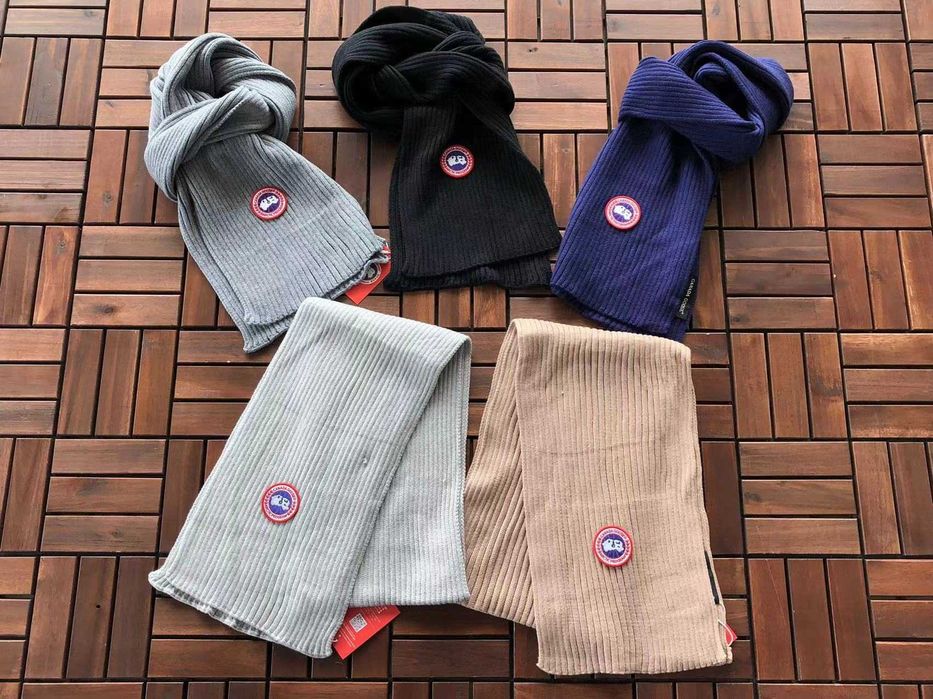 Set Caciula + Fular + Manusi Canada Goose Premium