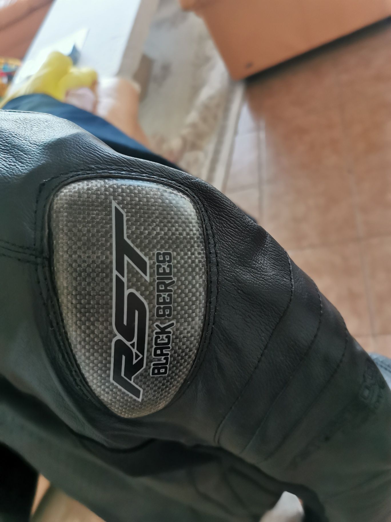 мото яке RST black series