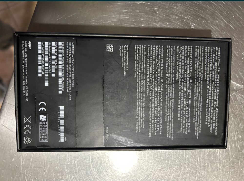 Коробка от iphone12 pro