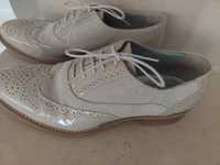 Елегантни сиви обувки