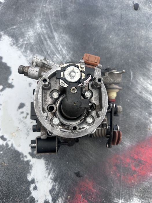 карбуратор VW Голф 2 1.6 бензин