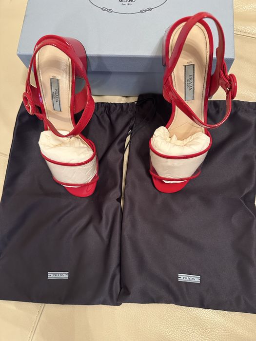 Sandale Prada rosii