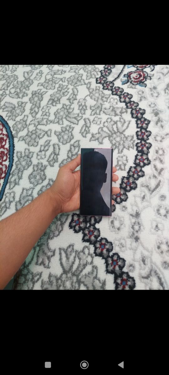 S 22 ultra 512 gb xotrasi dogi yoq tinniq.