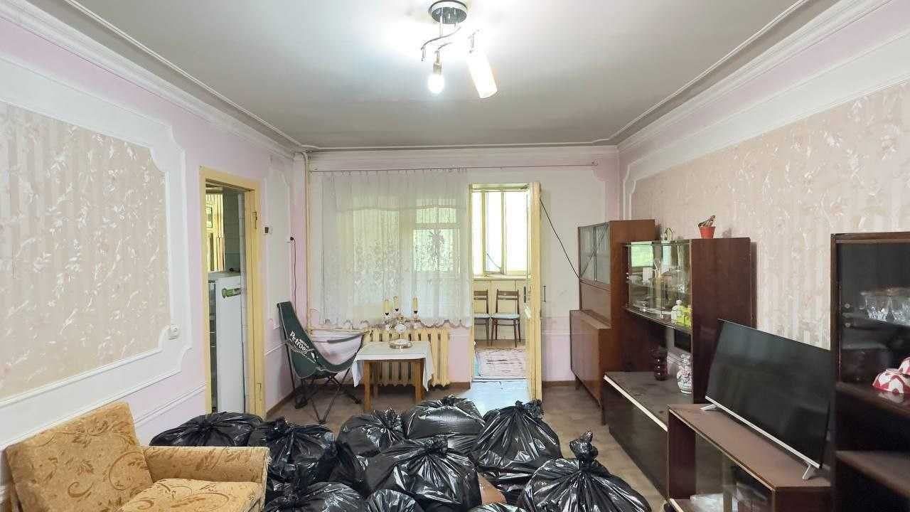 Продаётся 3-комнатная квартира на ул. Новомосковская!