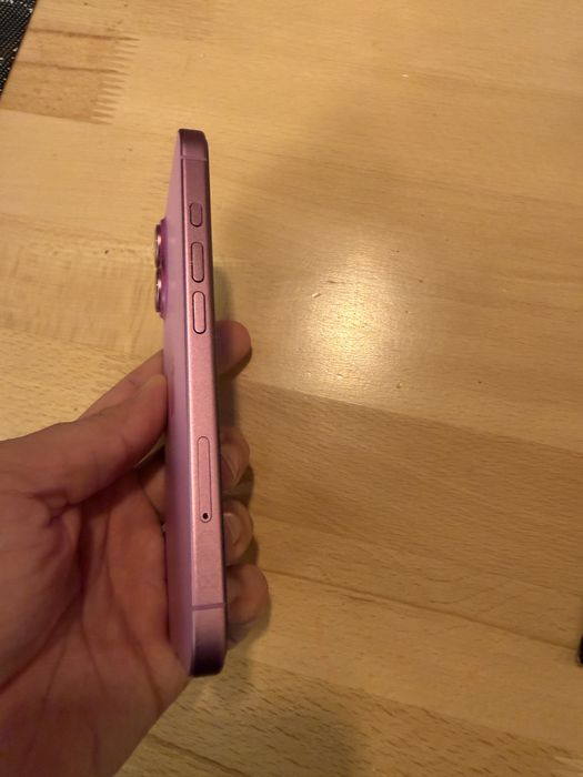 Iphone 16 pink 128