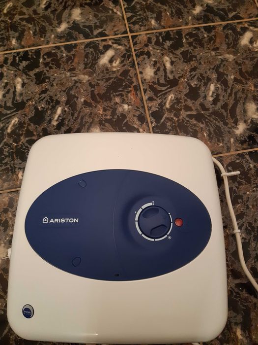 Vand boiler electric Ariston