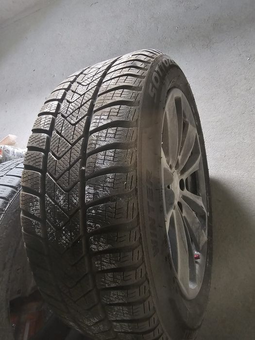 cauciucuri iarna Pirelli ( 2 buc.)