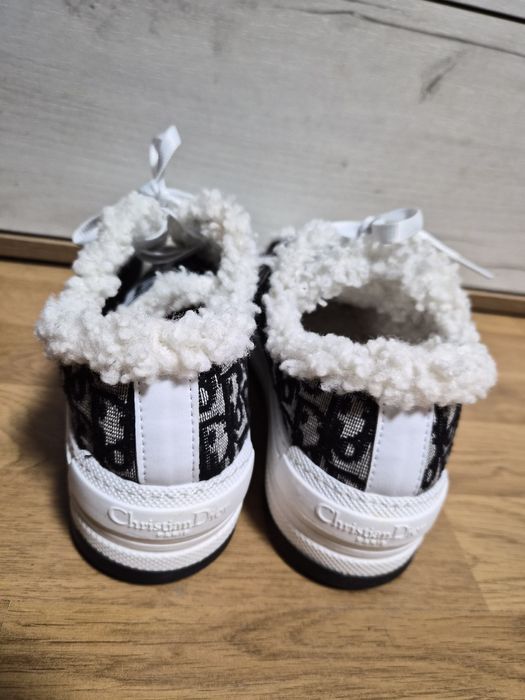 Дамски сникърси на различни марки