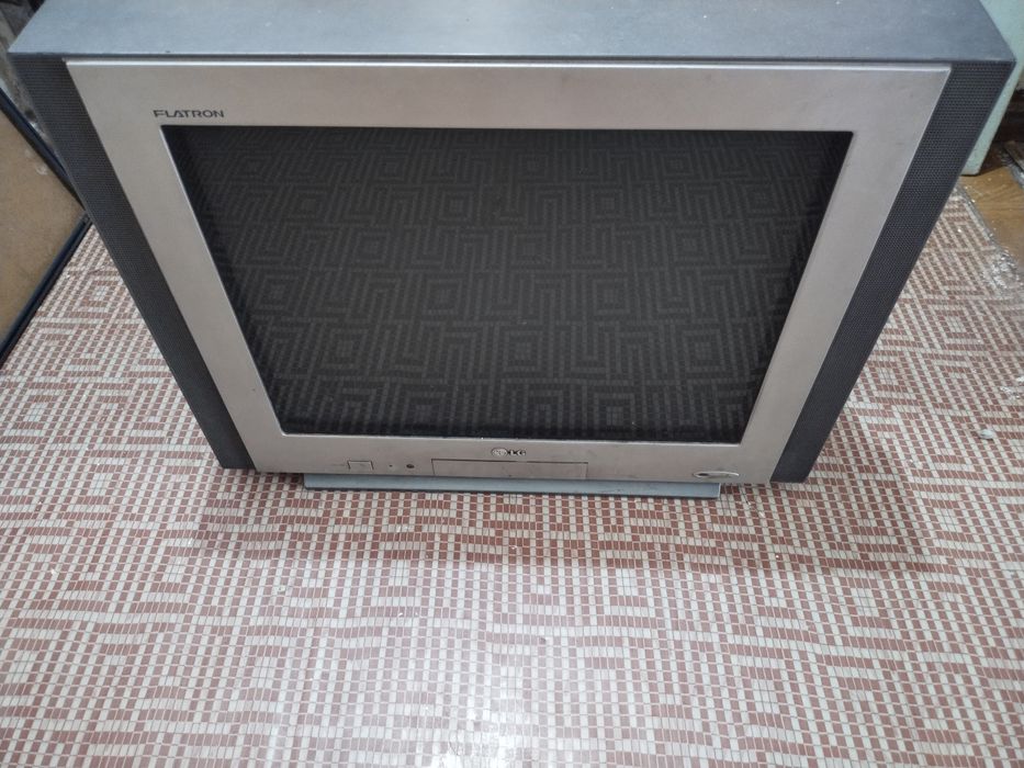 Телевизор LG кинескоп