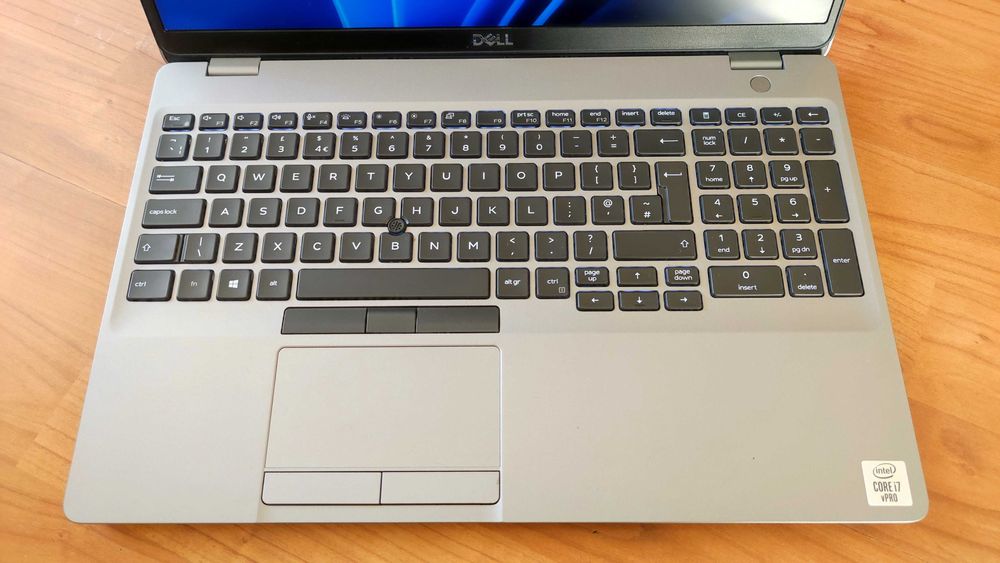 15.6" Лаптоп Dell Latitude 5511 / i7-10850H / 32GB RAM/ 512GB SSD NVMe