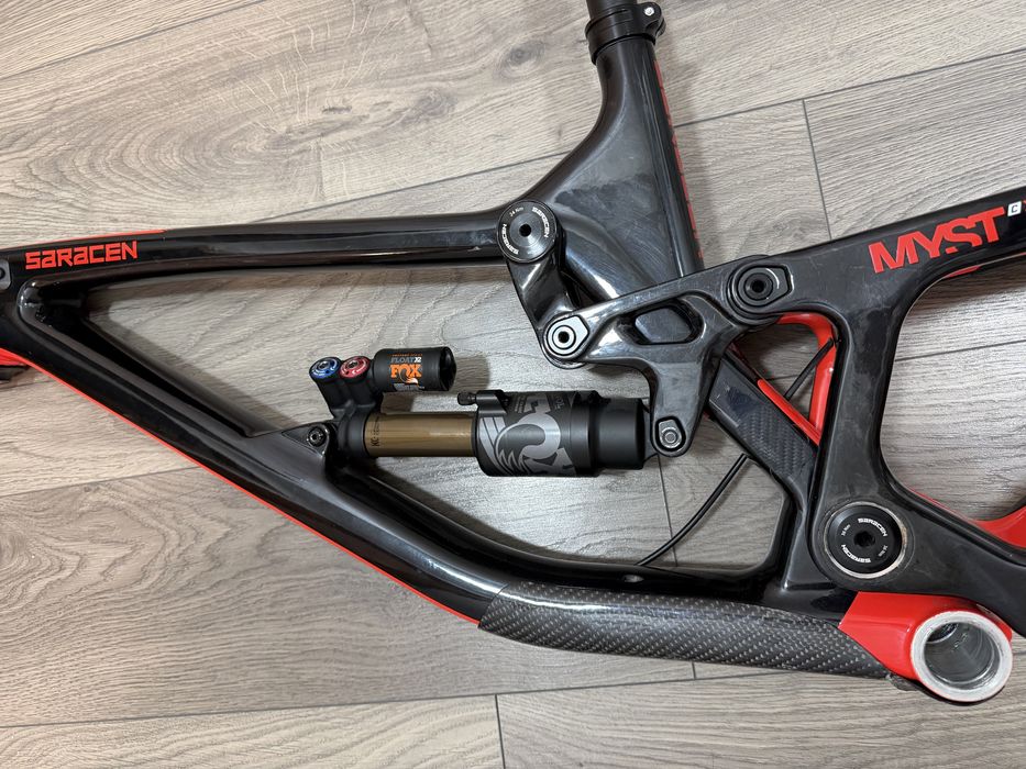 Рамка Saracen Myst Carbon 29 / Fox kashima x2