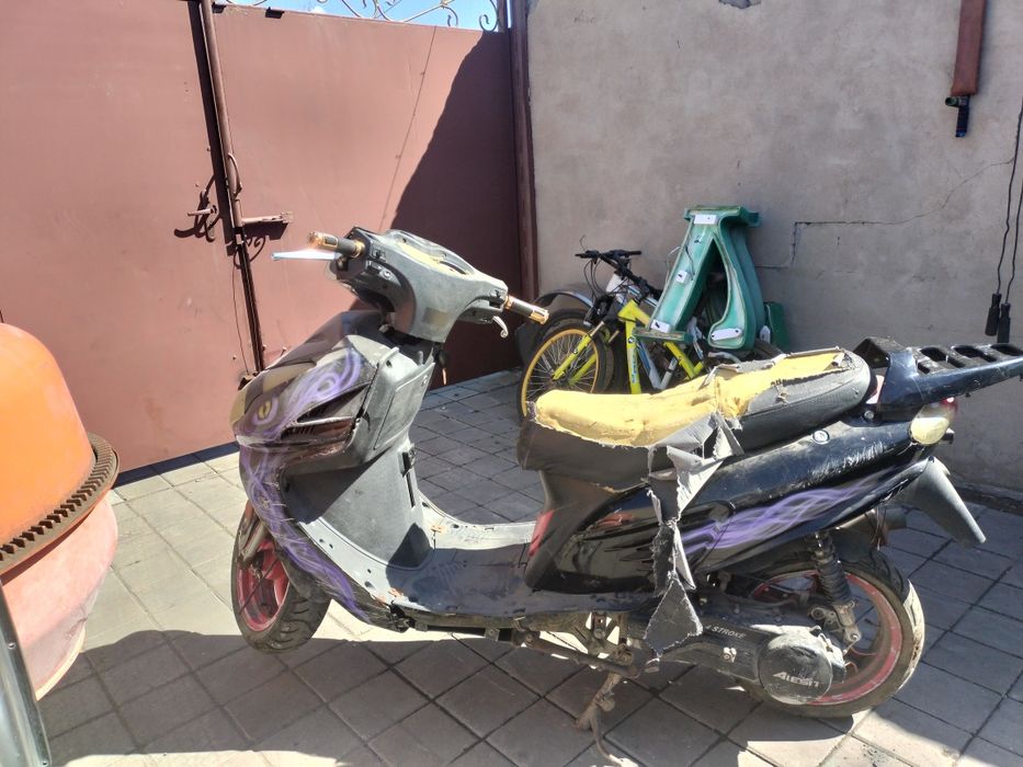 Продам скутер 150кубов