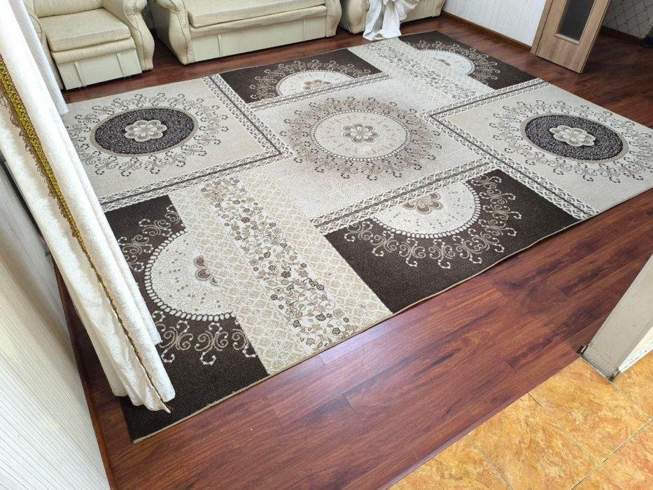 Ковры и дорожки нампол