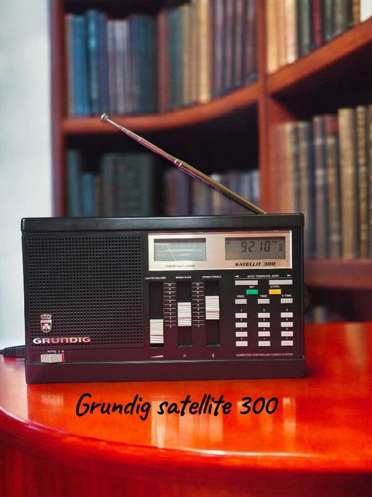 Radio Grundig satellite (3buc)