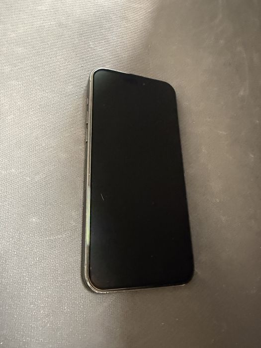 iPhone 15 Pro Max 256gb . с дефект