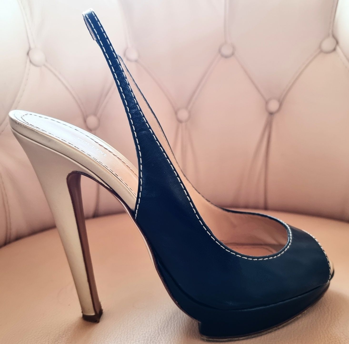 Дамски сандали POLLINI