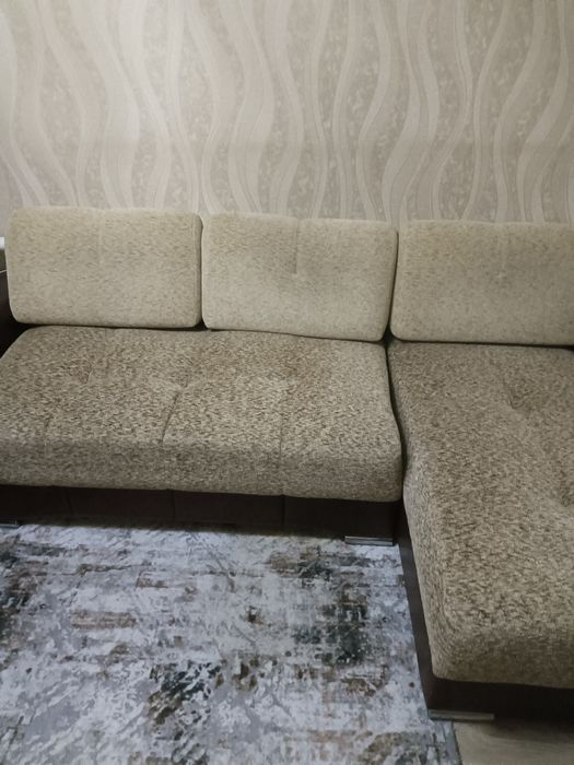 Продам диван угловой