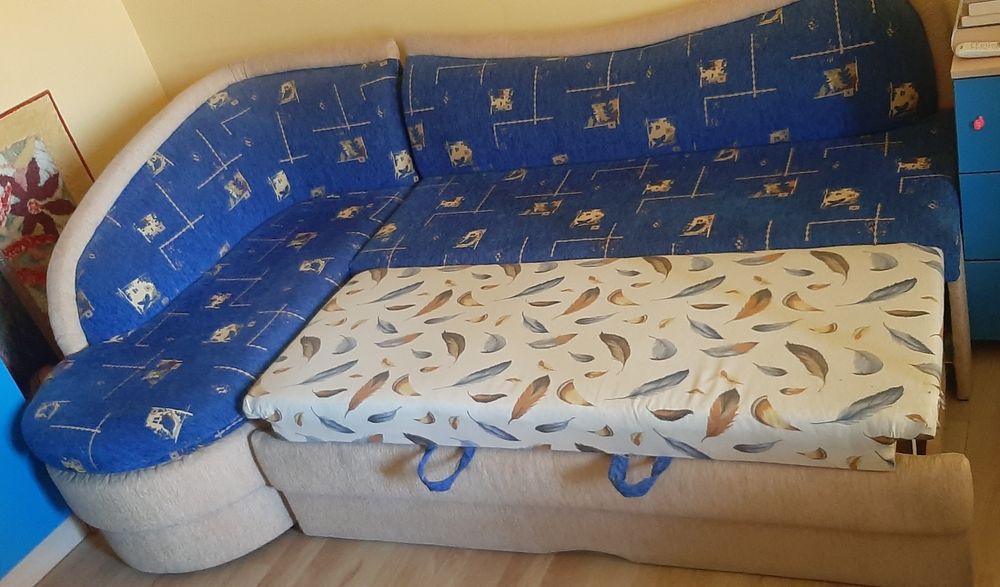 Продавам ъглово канапе