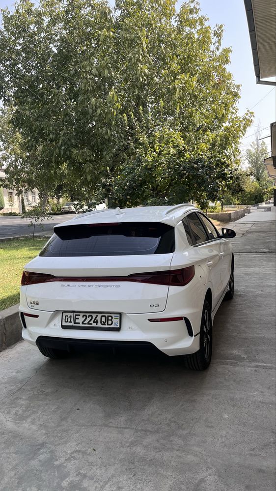 BYD E2 Oq FULL 2024