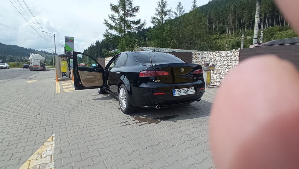 Vând URGENT!!! Alfa Romeo 159 2.4 itdm