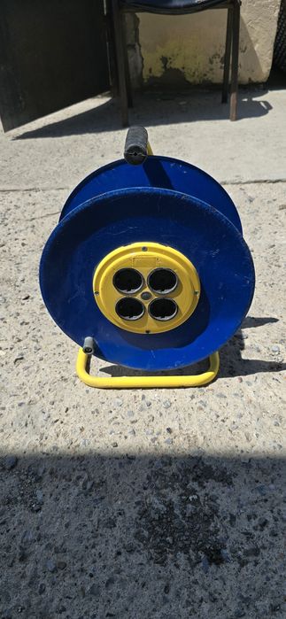 Барабан для удленителя. Удлинитель.