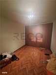 RECO Apartament cu 3 camere, decomandat, etaj1 in Balc