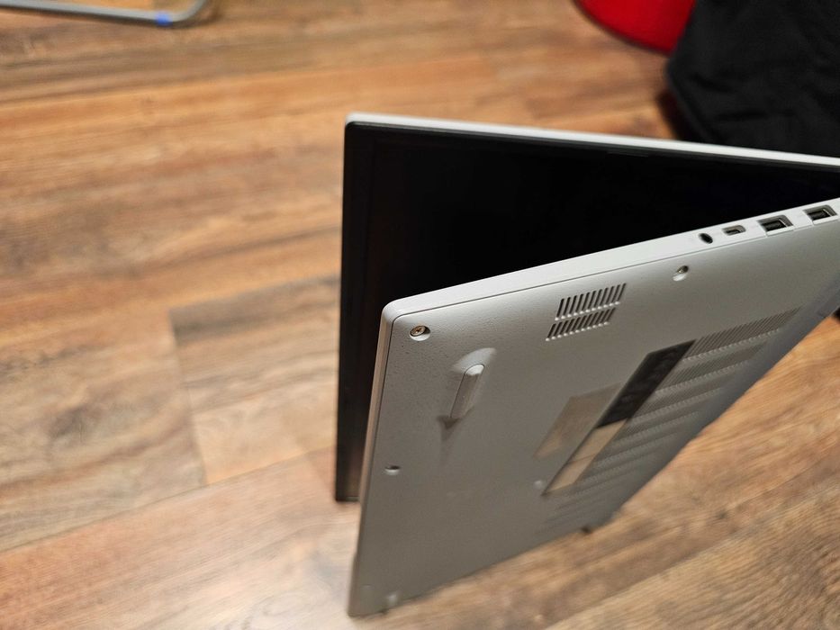 Лаптоп ASUS Vivobook 15 X1504ZA 15.6" i7 1255u 16GB RAM 512GB SSD