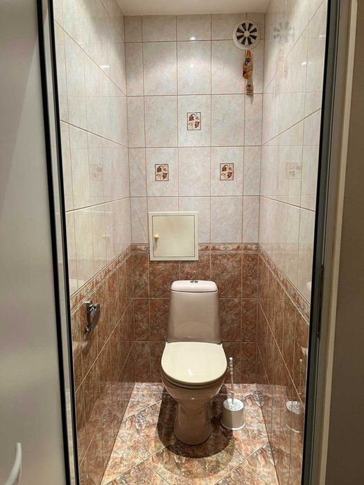 Продава се Тристаен апартамент в Варна, Младост 1 - 74 кв.м за 1933 €/кв.м - Снимка #9