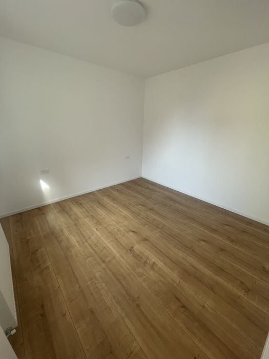 Inchiriez apartament, spatiu comercial ultracentral