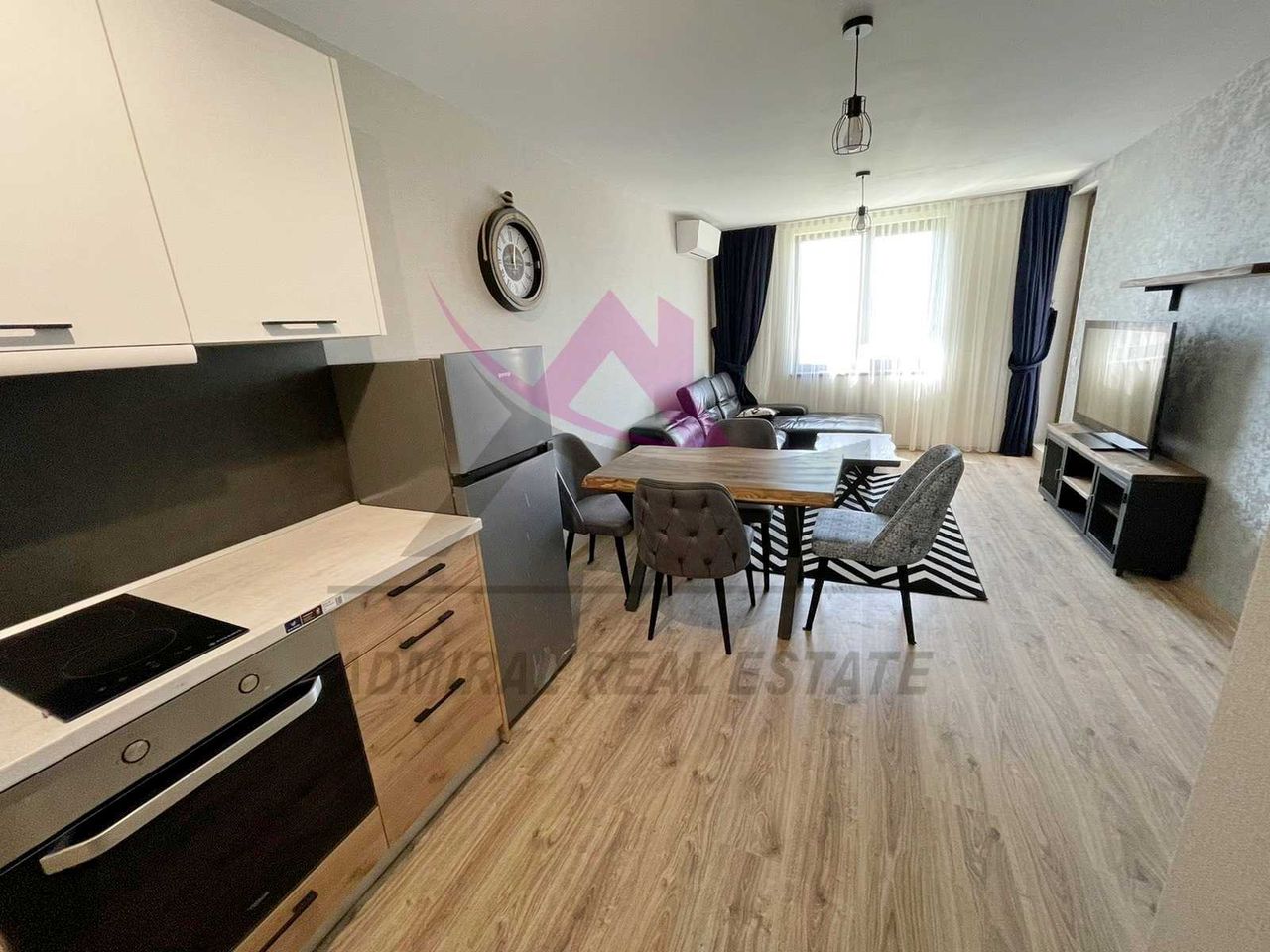 Дава се под наем Двустаен апартамент в Варна, Левски - 65 кв.м за 700 € - Снимка #1