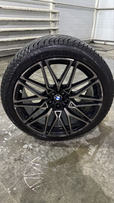 Колеса диски шины на BMW X5 R21