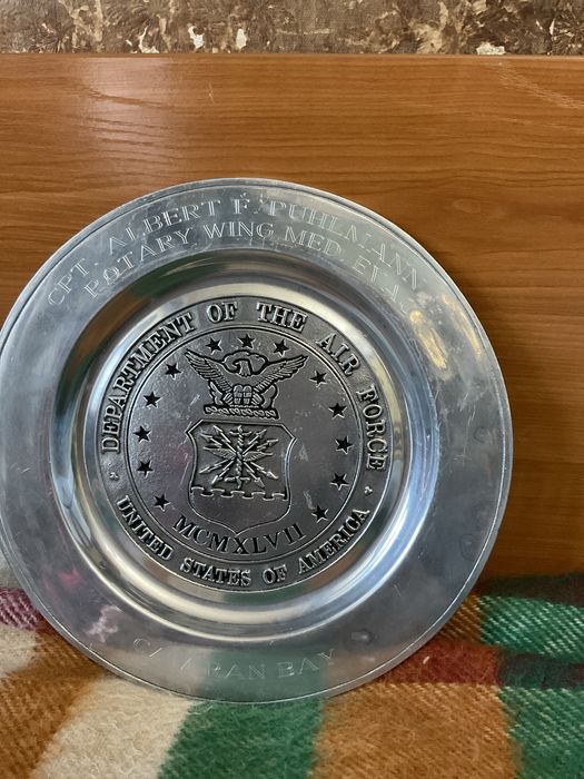 Възпоменателна оригинална чиния от ВВС на САЩ от войната във Виетнам