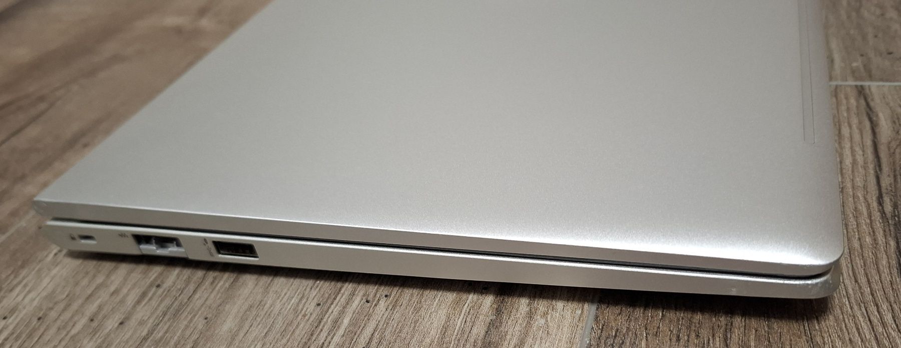 HP 840 | Intel I5 1135G7 | 16GB RAM | 256 SSD |