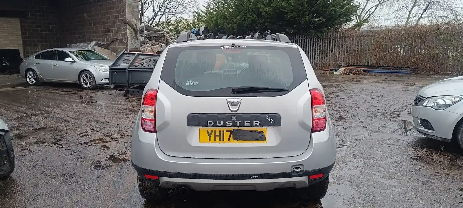 Dezmembrari / Dezmembrez Dacia Duster 1.2 H5F(408) cutie viteze TL4 (082) culoare Gri