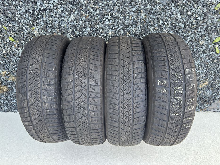 Set 4 anvelope 205 60 r17 pirelli de iarna