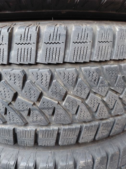 225/75/16C Bridestone 4бр.гуми дот2021