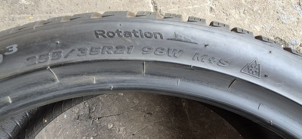 4 anvelope iarna ca si noi Hankook 255/35/21.Pretul este pe bucata