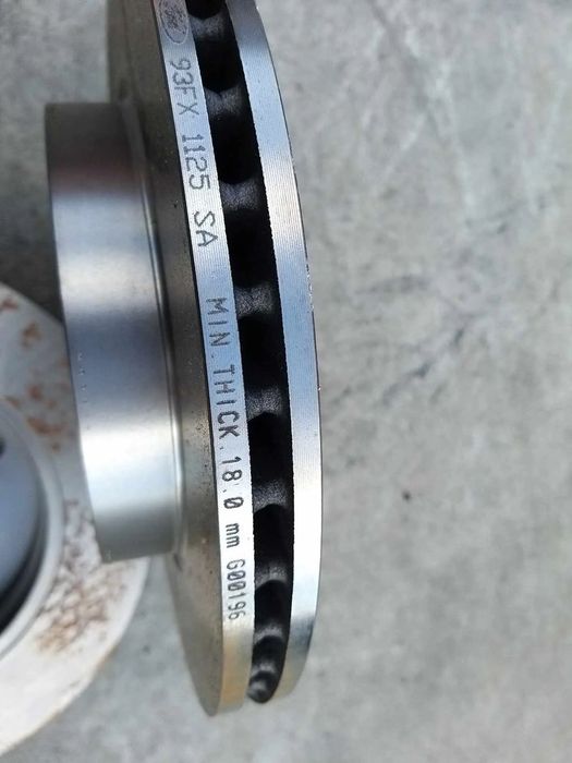Set discuri frana punte fata ford courier 1066271 93fx1125sa