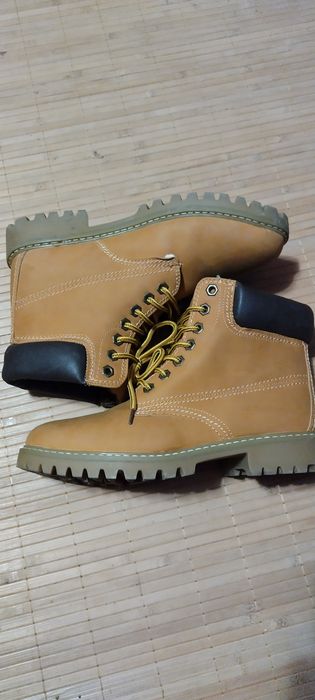 Bocanci unisex îmblăniți mărimea 40