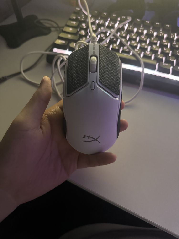 Продам мышь игровую