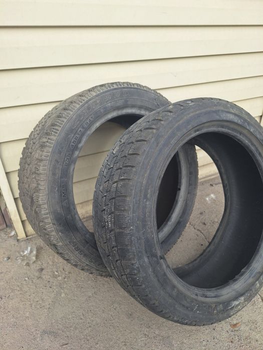 Шины зима 2 шт 235 _45_17