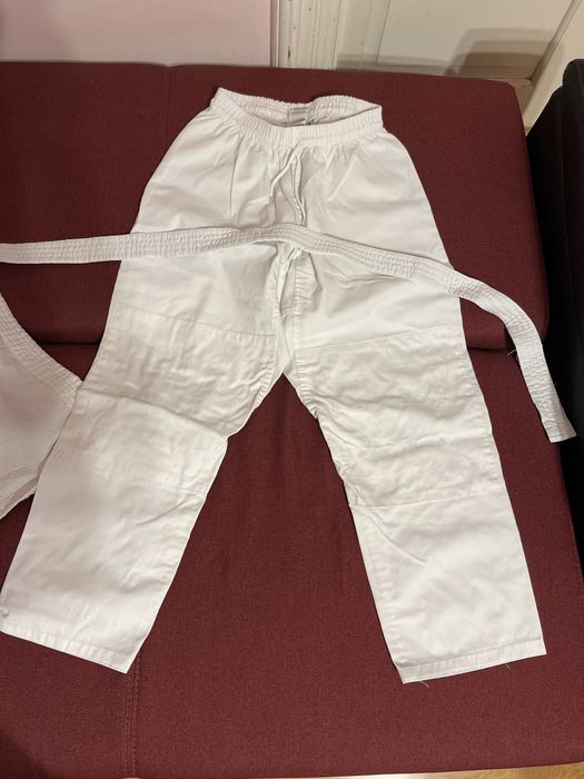 Costum Judo plus centura alba